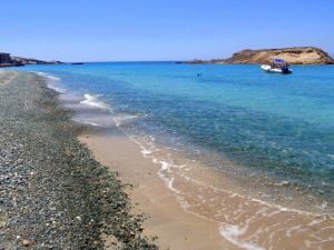 Παραλία Καμαρέλες στο Κουφονήσι