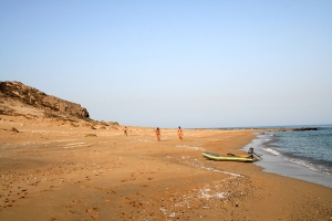 Пляж Фарос, Лефки