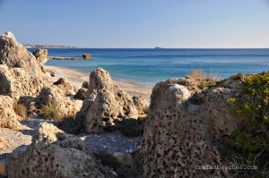 Karavopetra Coves