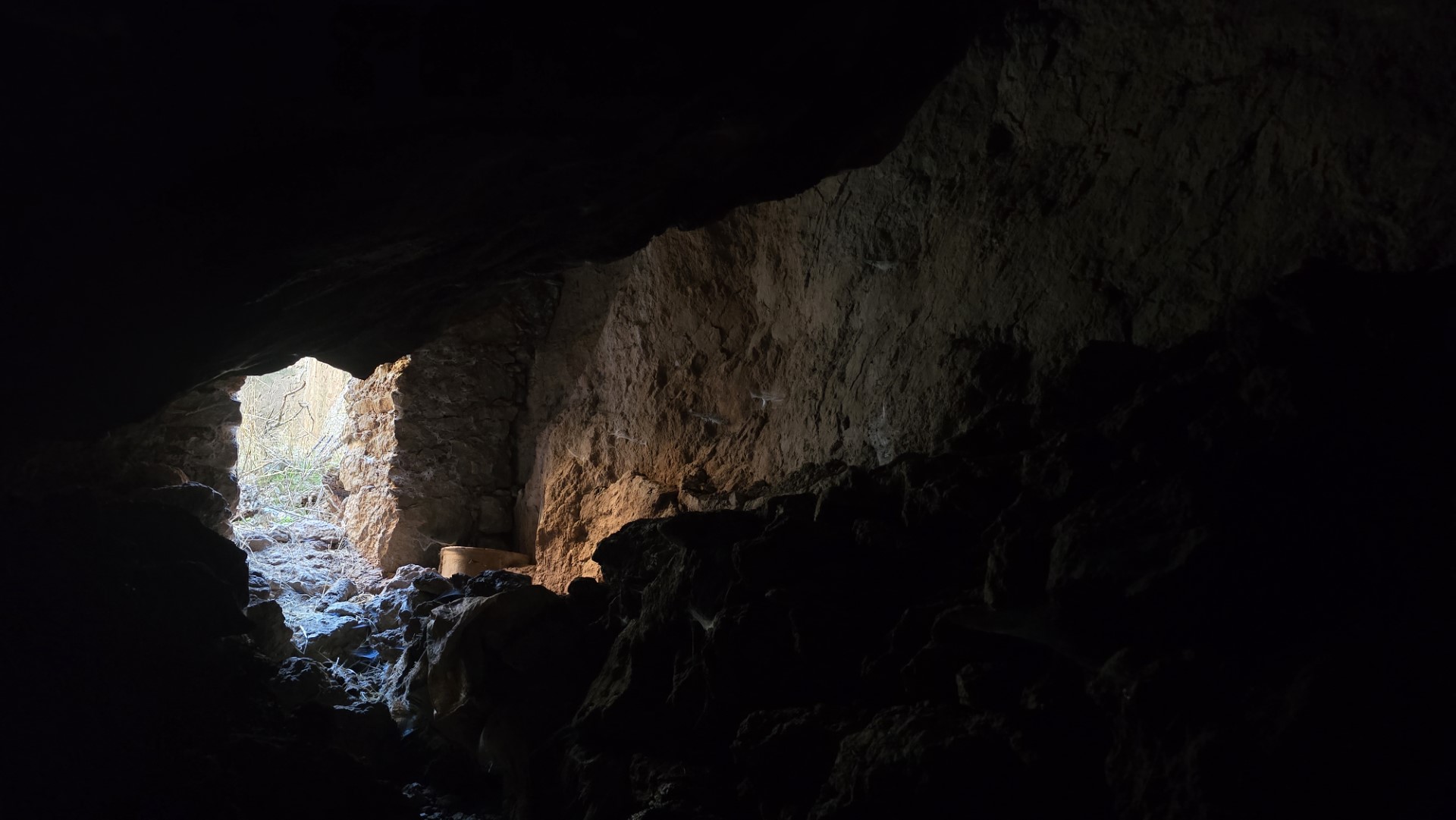 Die Höhle in Miamou