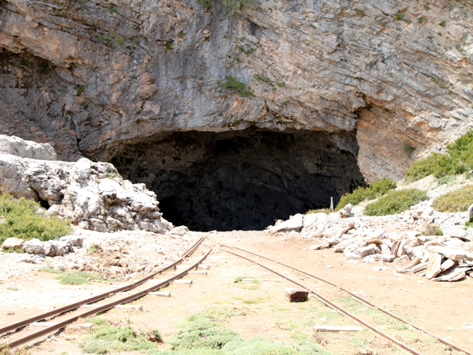 Σπήλαιο Ιδαίο Άντρο - Ταξιδιωτικός Οδηγός Κρήτης