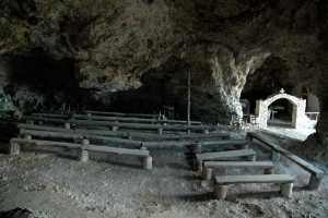 Heil. Johannes der Einsiedler Höhle, Marathokefala