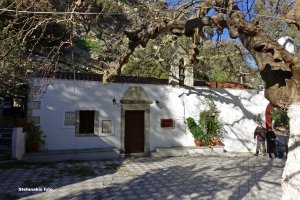 Saint Pantaleon church at Apolychnos
