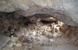 Fovolies Cave at Atherinolakkos
