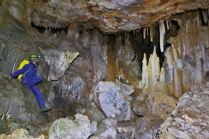 Cave Hainospilios at Gournes