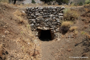 Менонитская гробница Аподулу