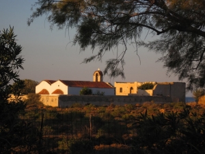 Agios Charalambos Kloster in Fragokastelo