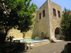 Villa Maroulas
