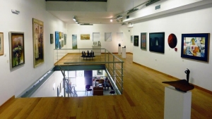 Viannos Gallery