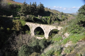 Karydaki Aqueduct
