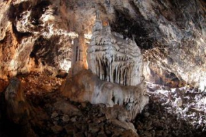 Пещера Трапеза, Тилиссос