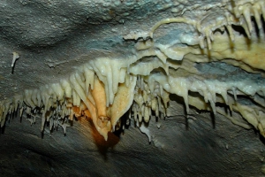 Chainospilios Cave at Kamaraki