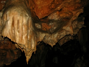 Ellinospilios Cave