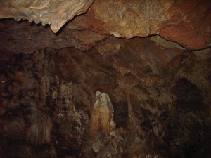 Agiasmatsi Cave at Kapsodasos