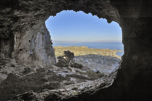 Lera Cave at Stavros