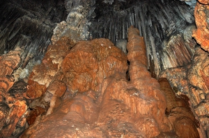 Palmetis Höhle