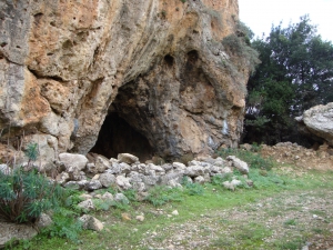 Atziganospilios Höhle